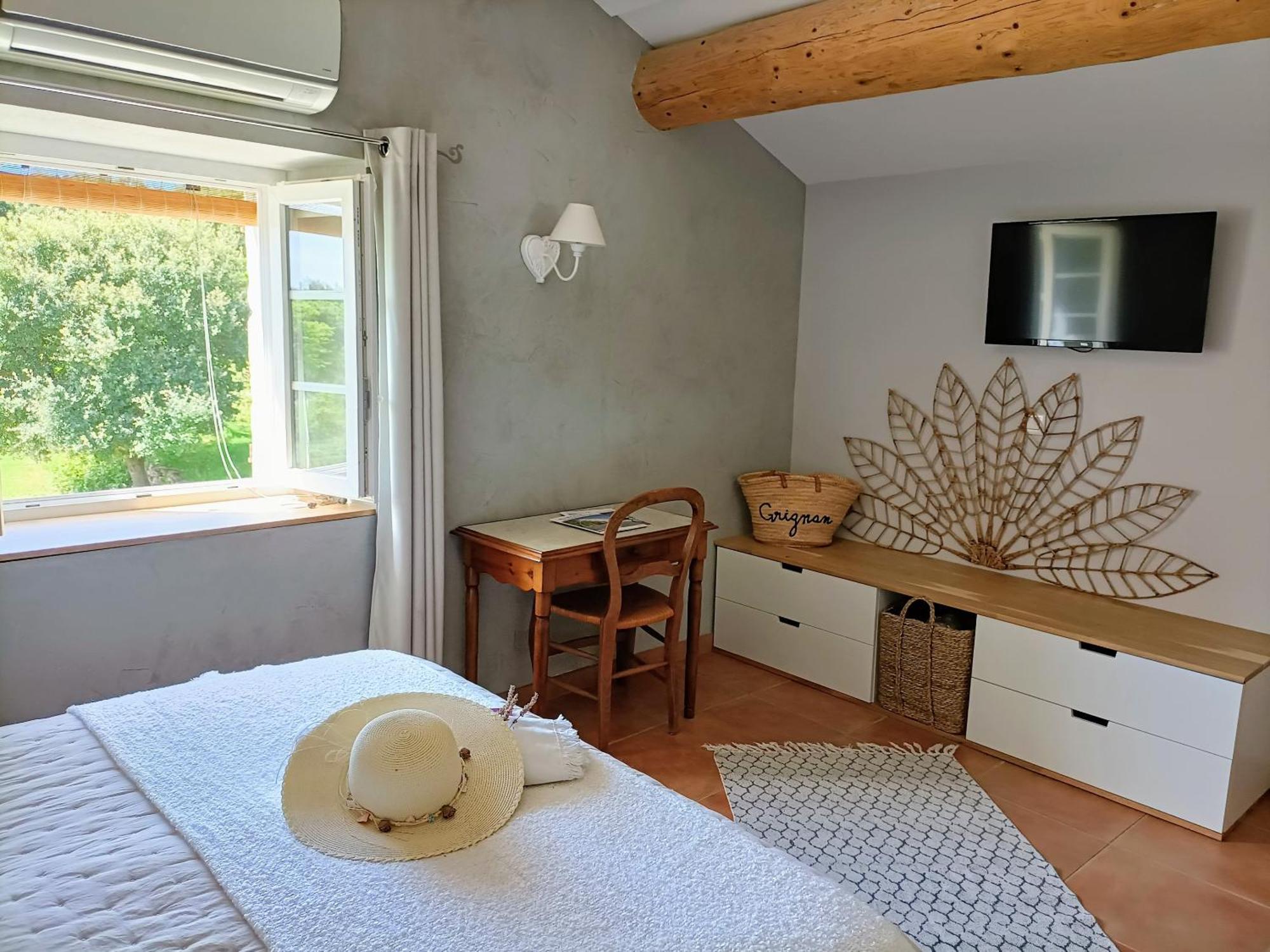 La Ferme Les Eybrachas Hotel Réauville Szoba fotó